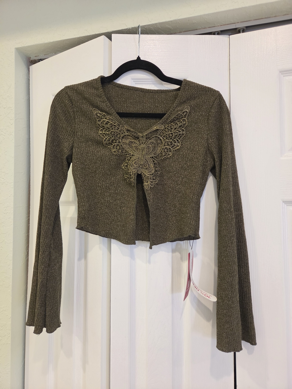 ROMWE Olive Green Butterfly V‑Neck Knit Cardigan - Picture 4 of 7